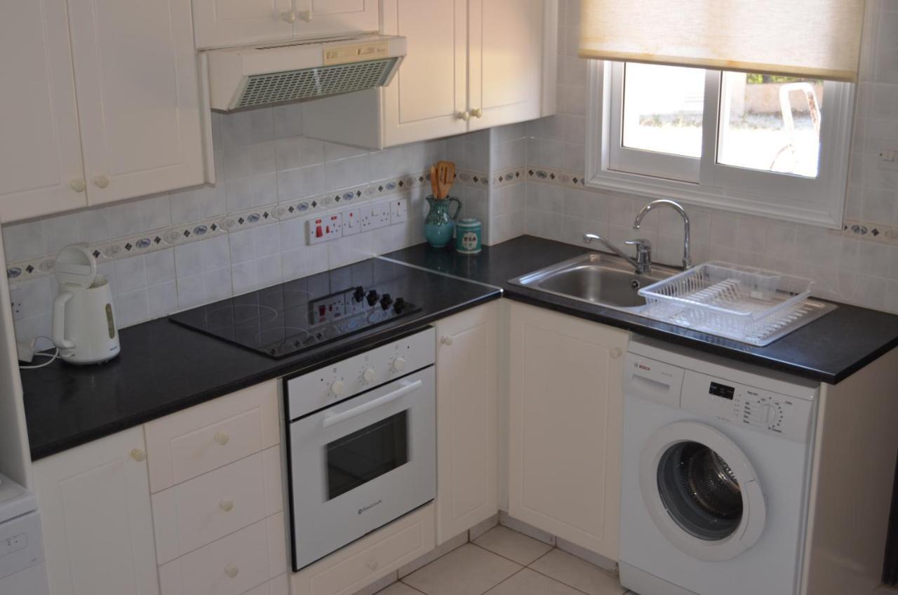 Vacation House Sanders Пафос Экстерьер фото